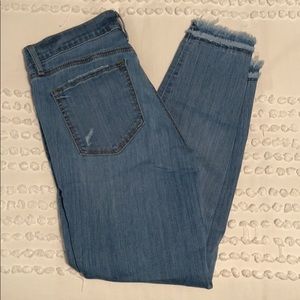 LOFT Modern Double Frayed Skinny Jeans (28/6)